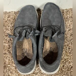 Men’s Hey Dudes Size 13